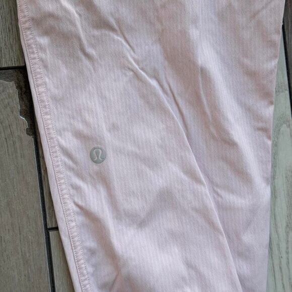 Light pink lululemon joggers lululemon - Picture 5 of 6